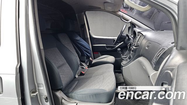 Hyundai Grand Starex 3-Seater VAN Smart 2018 — фото 11