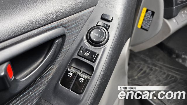 Hyundai Grand Starex 3-Seater VAN Smart 2018 — фото 16