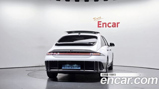 Hyundai Ioniq 6 Long Range Exclusive + 2023 — фото 4