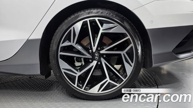 Hyundai Ioniq 6 Long Range Exclusive + 2023 — фото 21
