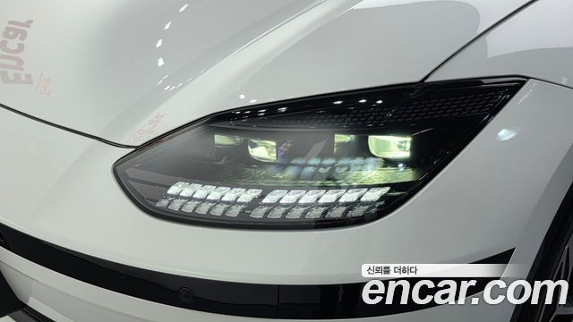 Hyundai Ioniq 6 Long Range Exclusive + 2023 — фото 22