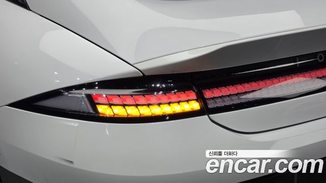 Hyundai Ioniq 6 Long Range Exclusive + 2023 — фото 23