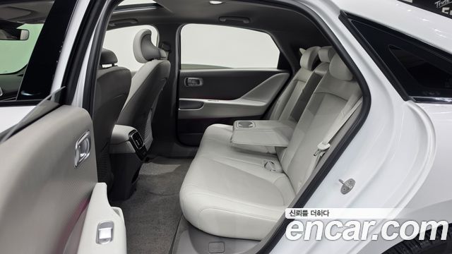 Hyundai Ioniq 6 Long Range Exclusive + 2023 — фото 26