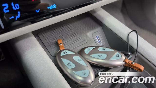 Hyundai Ioniq 6 Long Range Exclusive + 2023 — фото 35