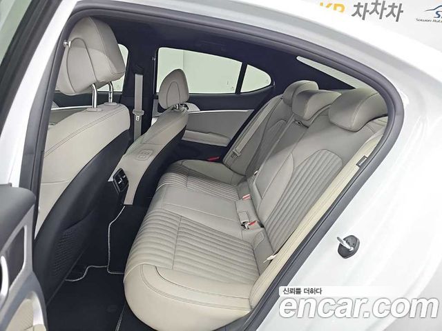Genesis G70 Gasoline 3.3T 2WD 2023 — фото 16