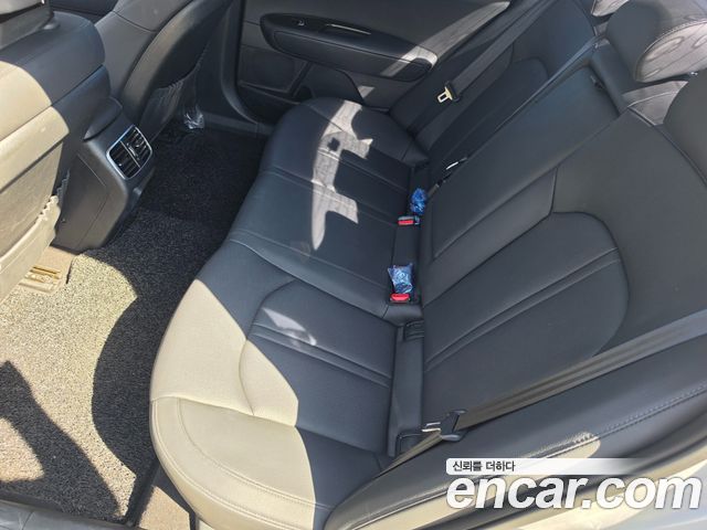 Kia K5 (II) 2.0 MX Prestige 2018 — фото 8
