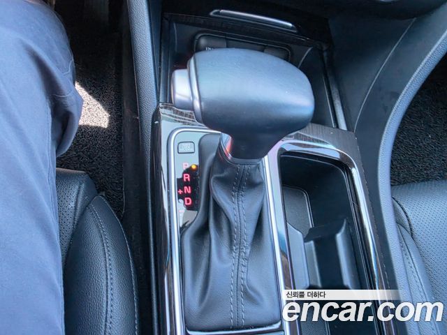 Kia K5 (II) 2.0 MX Prestige 2018 — фото 23