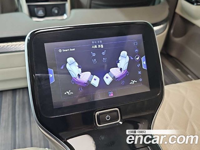 Kia Carnival (IV) Gasoline 4-Seater Hi-Limousine Signature 2023 — фото 19