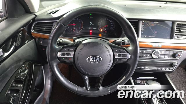 Kia K7 2.4 GDI Limited 2017 — фото 12