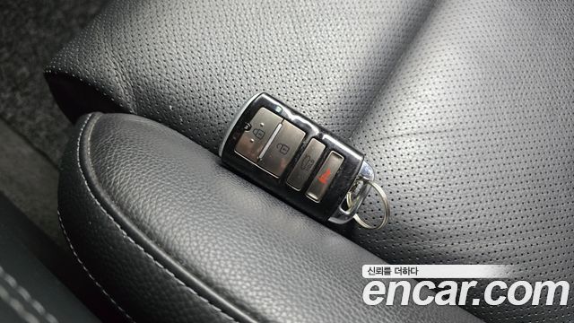 Kia K7 2.4 GDI Limited 2017 — фото 17
