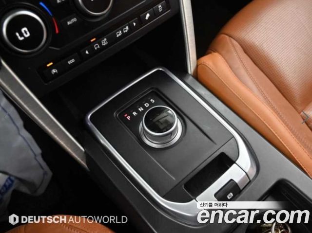 Land Rover Discovery Sport 2.0 TD4 HSE Luxury 2016 — фото 9