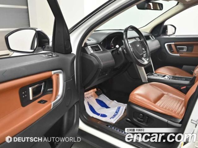 Land Rover Discovery Sport 2.0 TD4 HSE Luxury 2016 — фото 15
