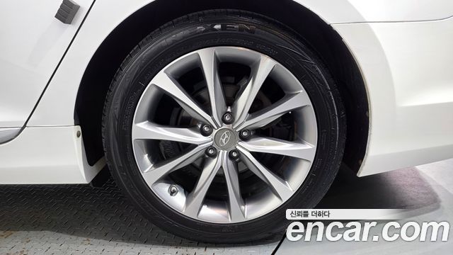 Hyundai Grandeur (HG) HG240 Modern Collection 2017 — фото 21