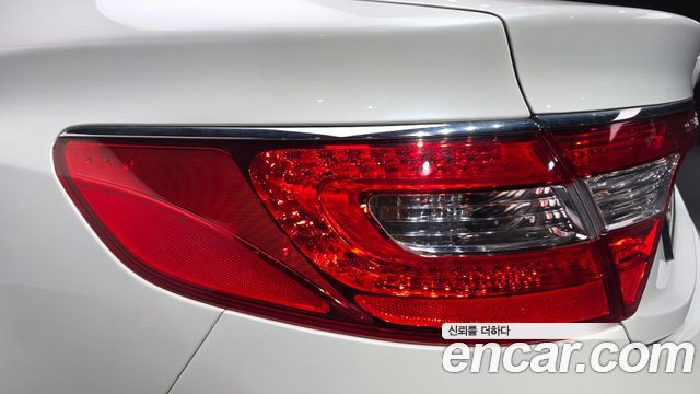 Hyundai Grandeur (HG) HG240 Modern Collection 2017 — фото 23