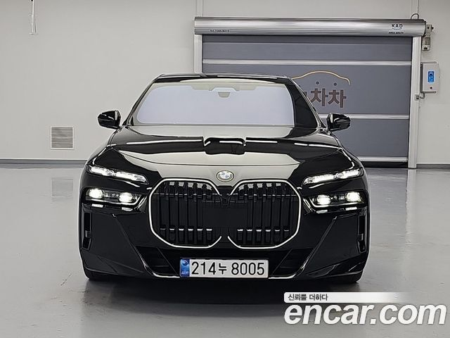 BMW 7 Series (G70) 740d xDrive M Sport 2025 — фото 2