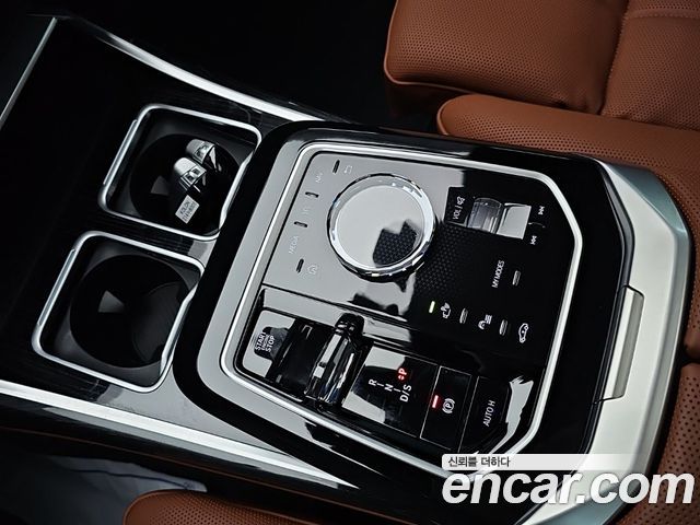BMW 7 Series (G70) 740d xDrive M Sport 2025 — фото 8
