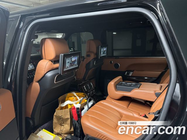 Land Rover Range Rover (IV) 5.0 SC AB LWB 2017 — фото 10