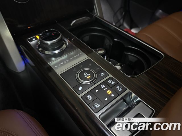 Land Rover Range Rover (IV) 5.0 SC AB LWB 2017 — фото 19