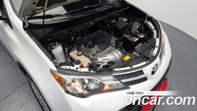 Toyota RAV4 2.5 4WD 4th 2014 — фото 6