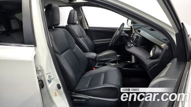 Toyota RAV4 2.5 4WD 4th 2014 — фото 11