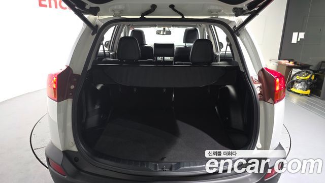 Toyota RAV4 2.5 4WD 4th 2014 — фото 20