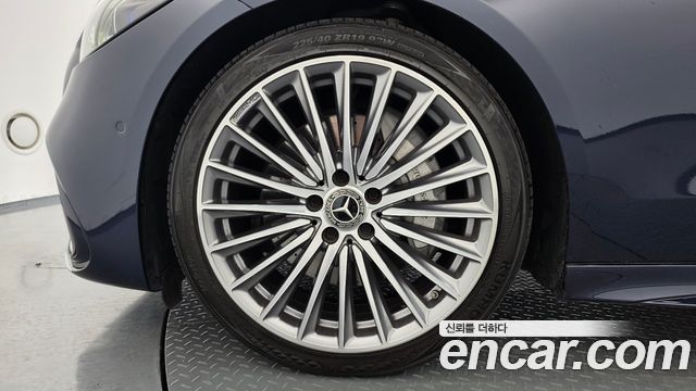 Mercedes-Benz C-Class (W206) C300 4MATIC AMG Line 2023 — фото 5