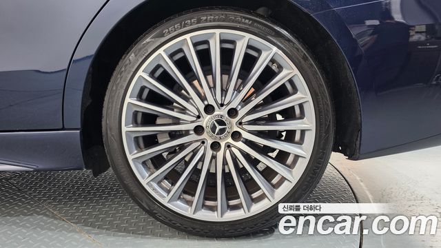 Mercedes-Benz C-Class (W206) C300 4MATIC AMG Line 2023 — фото 21