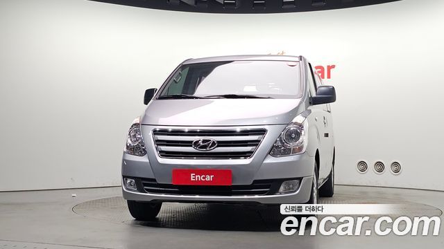 Hyundai Grand Starex 5-Seater VAN Smart 2017 — фото 3
