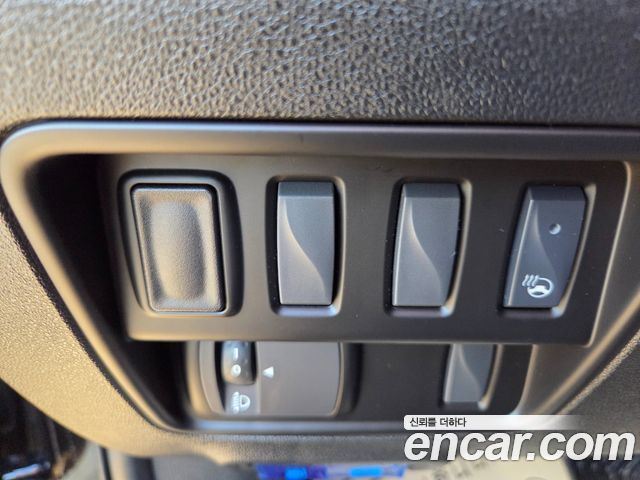 Renault Korea QM6 2.0 LPe LE Signature 2WD 2022 — фото 16