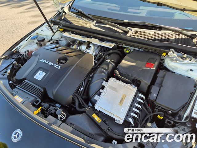 Mercedes-Benz A-Class (W177) AMG A45 4MAITC+ Hatchback 2020 — фото 6
