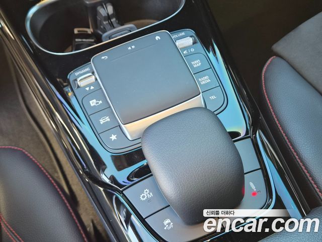 Mercedes-Benz A-Class (W177) AMG A45 4MAITC+ Hatchback 2020 — фото 21