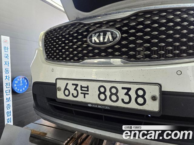 Kia Sorento Diesel 2.0 2WD Noblesse 2015 — фото 1