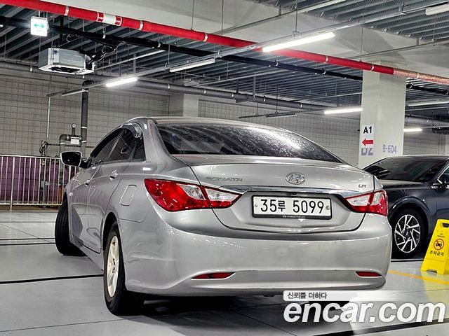 Hyundai Sonata The Brilliant CVVL Style 2013 — фото 3