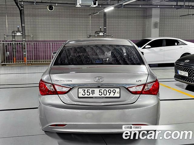 Hyundai Sonata The Brilliant CVVL Style 2013 — фото 4