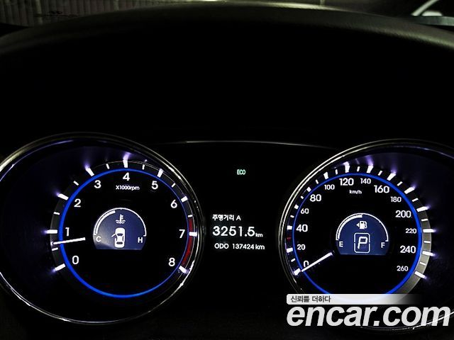 Hyundai Sonata The Brilliant CVVL Style 2013 — фото 10