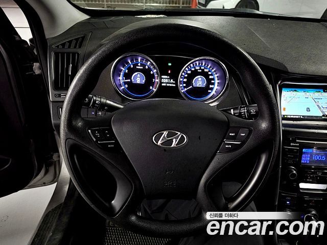 Hyundai Sonata The Brilliant CVVL Style 2013 — фото 15