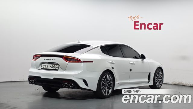 Kia Stinger 2.0 Turbo 2WD Platinum 2018 — фото 2
