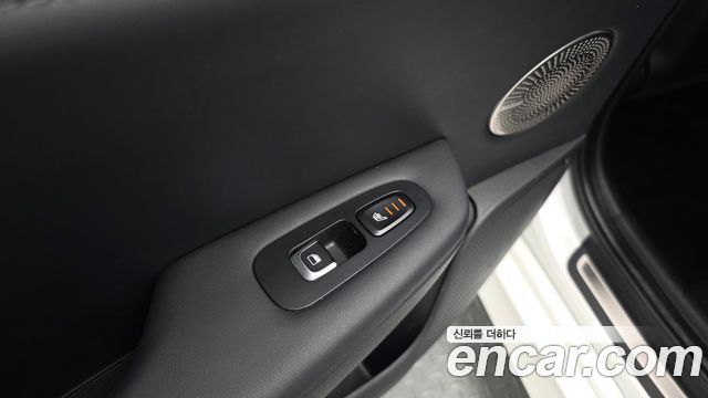 Kia Stinger 2.0 Turbo 2WD Platinum 2018 — фото 19