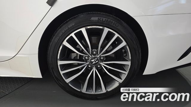 Kia Stinger 2.0 Turbo 2WD Platinum 2018 — фото 21