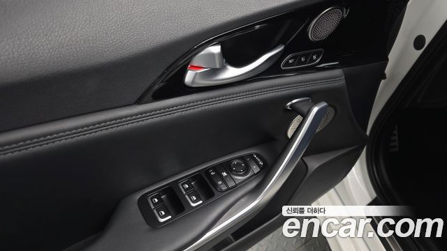 Kia Stinger 2.0 Turbo 2WD Platinum 2018 — фото 30