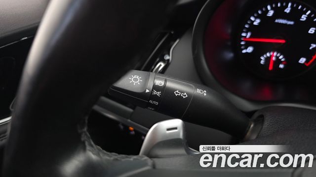 Kia Stinger 2.0 Turbo 2WD Platinum 2018 — фото 35