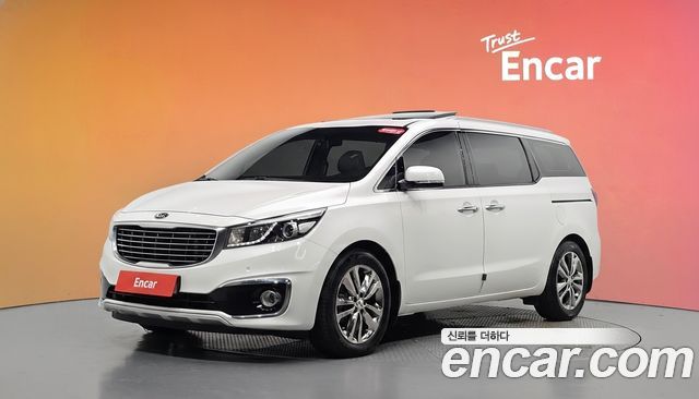 Kia Carnival 9-seater Prestige 2016 — фото 1