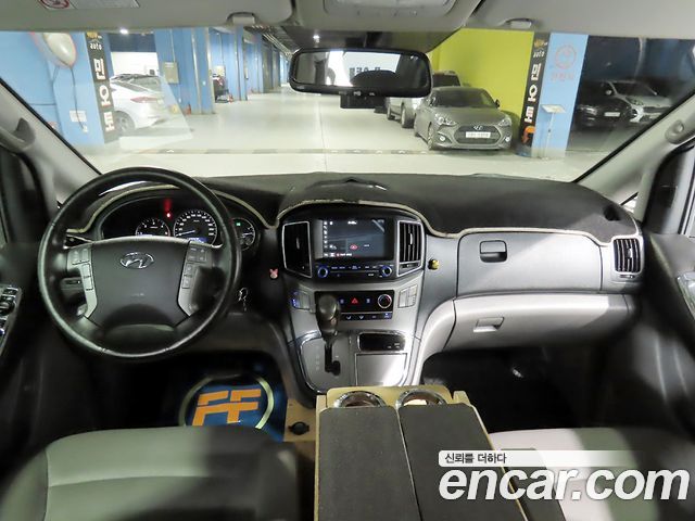 Hyundai Grand Starex Van 5-Seater Modern 2019 — фото 7