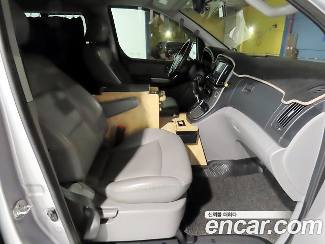 Hyundai Grand Starex Van 5-Seater Modern 2019 — фото 15