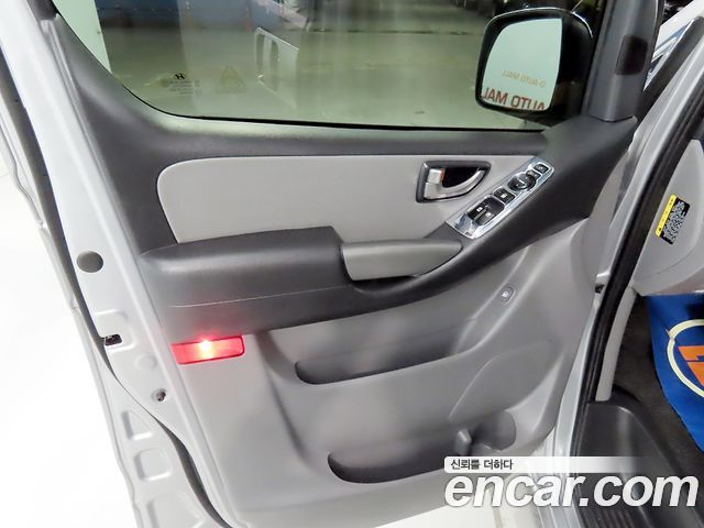 Hyundai Grand Starex Van 5-Seater Modern 2019 — фото 17
