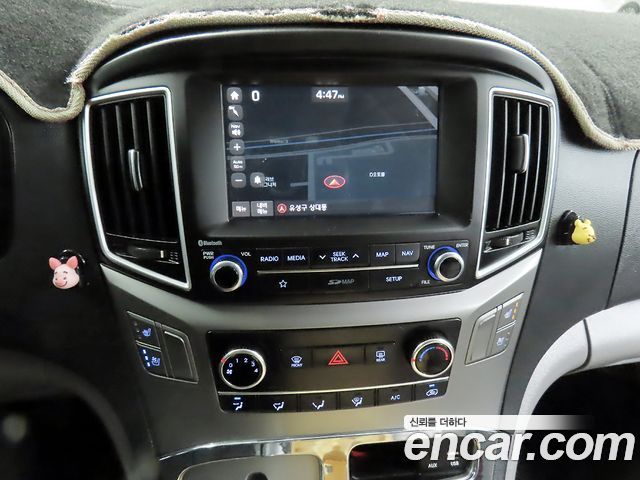 Hyundai Grand Starex Van 5-Seater Modern 2019 — фото 21