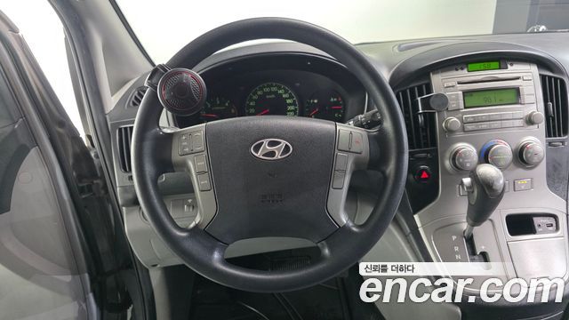 Hyundai Grand Starex 3-Seater VAN CVX Luxury 2013 — фото 13