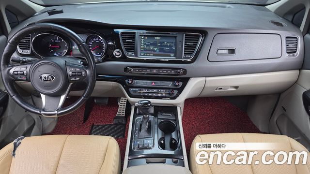 Kia Carnival 9-seater Noblesse 2016 — фото 7