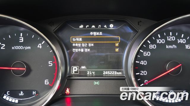 Kia Carnival 9-seater Noblesse 2016 — фото 16