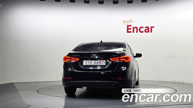 Hyundai Avante 1.6 VGT Premium Standard 2014 — фото 4